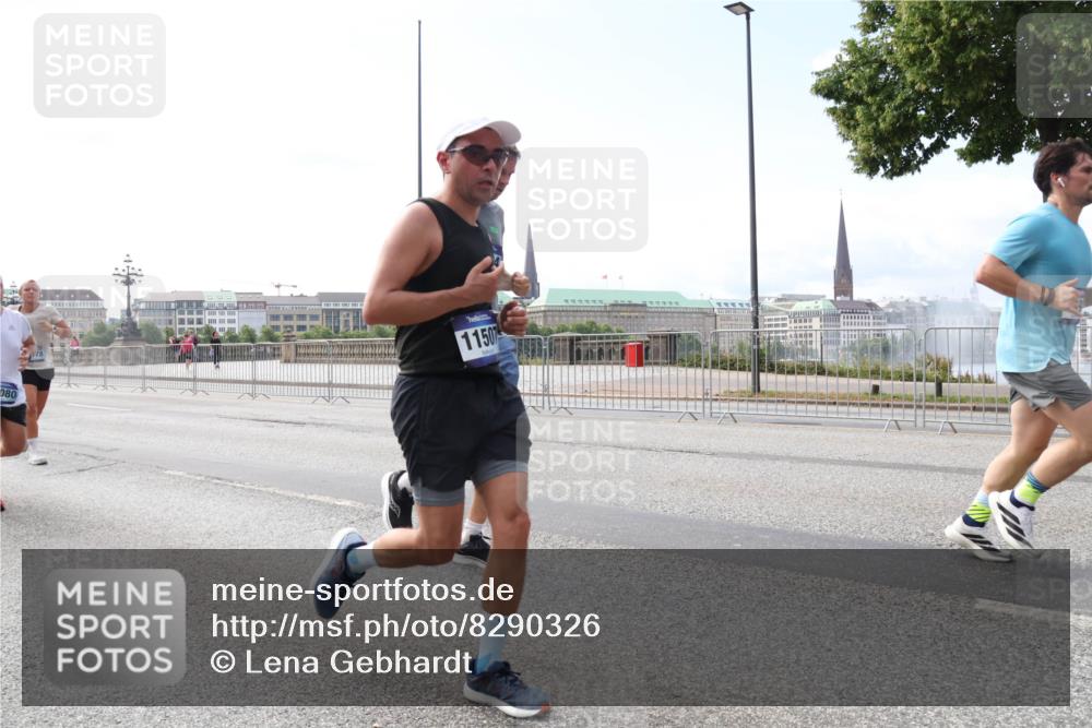 29.06.2025 - hella hamburg halbmarathon Lena Gebhardt http://msf.ph/oto/8290326 29.06.2025 10:11:51 Lombardsbrücke 1328, 1531, 1790, 1866, 1992, 3363, 4227, 5379, 5605, 7571, 8115, 8807, 8810, 9191, 9428, 10042, 10372, 10409, 10428, 11321, 11507, 11525, 11537, 11581, 11755, 11917, 12473, 13171, 13177, 13203, 13542, 13939, 13958, 14008, 14196, 14384, 15137, 15797, 15945, 16976, 17080, 17638, 17774, 17866, 18261, 18278, 18382, 18395, 18655 meine-sportfotos.de
