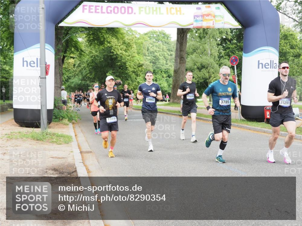29.06.2025 - hella hamburg halbmarathon MichiJ http://msf.ph/oto/8290354 29.06.2025 10:33:27 Zwischen KM18-KM19 1424, 1569, 3785, 4270, 4997, 7709, 9159, 9585, 11291, 12643, 15651 meine-sportfotos.de