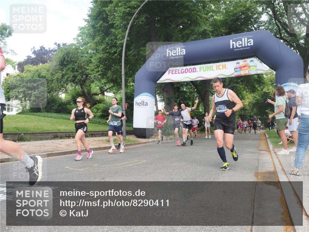 29.06.2025 - hella hamburg halbmarathon KatJ http://msf.ph/oto/8290411 29.06.2025 10:42:01 Zwischen KM18-KM19 1193, 2448, 4231, 4897, 6355, 6356, 8223 meine-sportfotos.de