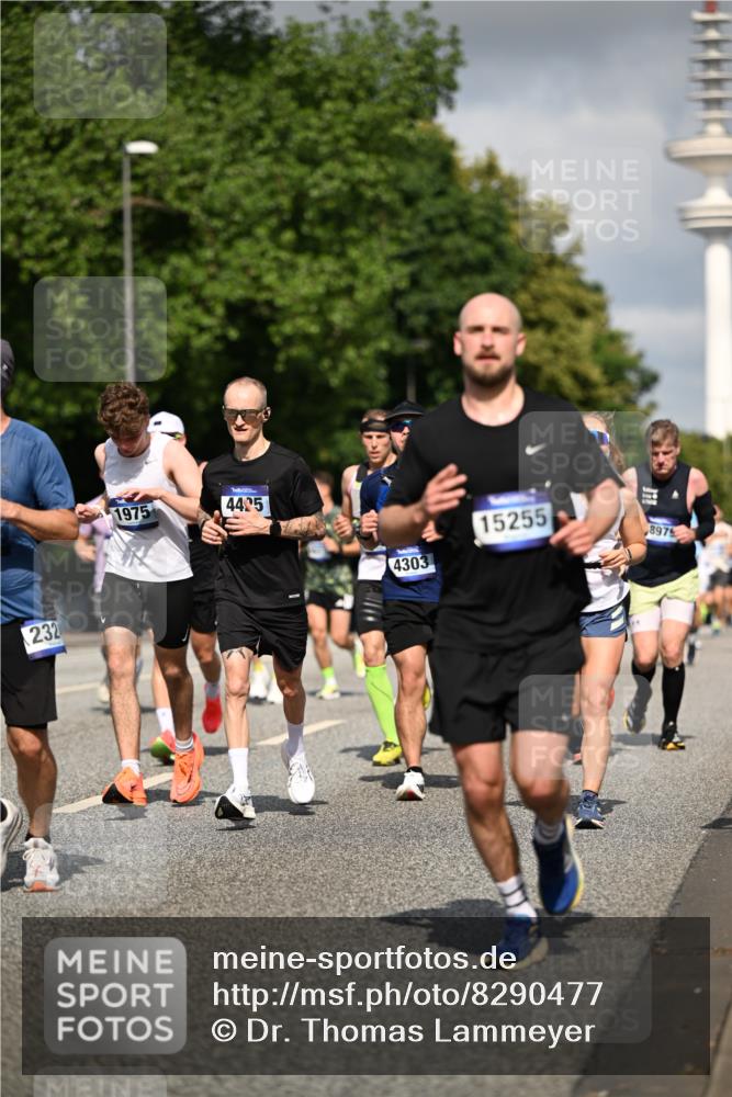 29.06.2025 - hella hamburg halbmarathon Dr. Thomas Lammeyer http://msf.ph/oto/8290477 29.06.2025 09:53:26 Kennedybrücke 1343, 1445, 1615, 1800, 1803, 1975, 2324, 2573, 2949, 3282, 3431, 3530, 4303, 4425, 4528, 5248, 5889, 6123, 6682, 7495, 7796, 8370, 8629, 8925, 9264, 9265, 9294, 9296, 9979, 10894, 10930 meine-sportfotos.de