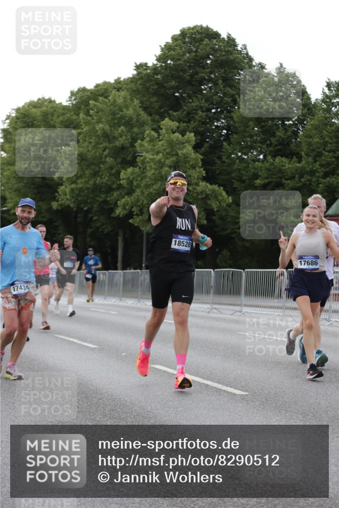 29.06.2025 - hella hamburg halbmarathon Jannik Wohlers http://msf.ph/oto/8290512 29.06.2025 10:04:13 Lombardsbrücke 1213, 1316, 1347, 1377, 1674, 2011, 2463, 2698, 2852, 3994, 4146, 4293, 5869, 6311, 9489, 10100, 10213, 10709, 10834, 10962, 12125, 12924, 13533, 13625, 15532, 16128, 16145, 16753, 16989, 16995, 17113, 17434, 17540, 17569, 17685, 17686, 17763, 18098, 18520, 18525 meine-sportfotos.de