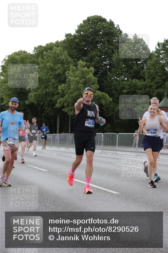 29.06.2025 - hella hamburg halbmarathon Jannik Wohlers http://msf.ph/oto/8290526 29.06.2025 10:04:13 Lombardsbrücke 1213, 1316, 1347, 1377, 1674, 2011, 2463, 2698, 2852, 3994, 4146, 4293, 5869, 6311, 9489, 10100, 10213, 10709, 10834, 10962, 12125, 12924, 13533, 13625, 15532, 16128, 16145, 16753, 16989, 16995, 17113, 17434, 17540, 17569, 17685, 17686, 17763, 18098, 18520, 18525 meine-sportfotos.de