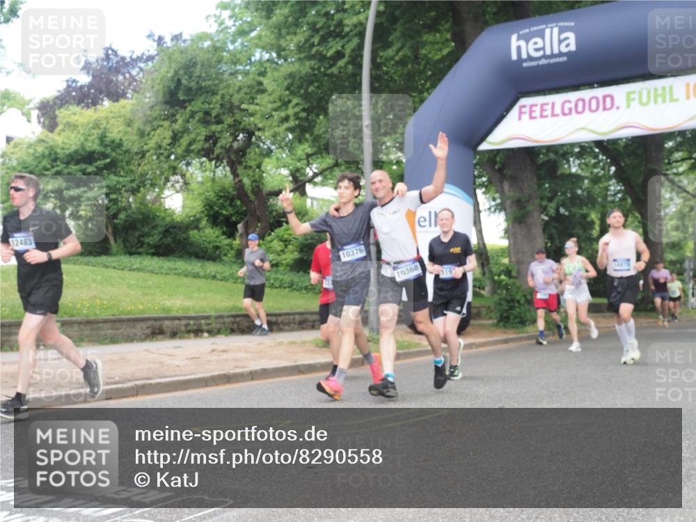 29.06.2025 - hella hamburg halbmarathon KatJ http://msf.ph/oto/8290558 29.06.2025 10:42:03 Zwischen KM18-KM19 1193, 1506, 2448, 3652, 4231, 4897, 6355, 6356, 7221, 8223 meine-sportfotos.de