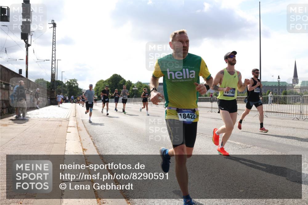 29.06.2025 - hella hamburg halbmarathon Lena Gebhardt http://msf.ph/oto/8290591 29.06.2025 09:46:22 Lombardsbrücke 18422, 10929, 10140, 1080, 1344, 1889, 1894, 2460, 2525, 3809, 3843, 3955, 4463, 4477, 4812, 4944, 5042, 6169, 6495, 7055, 7186, 7534, 7845, 7880, 7901, 8062, 8784, 8864, 8956, 9345, 10298, 10453, 10865, 10929, 11199, 11230, 11282, 11304, 11661, 11833, 12189, 12681, 12987, 13167, 13252, 13617, 13754, 13961, 14167, 14276, 14293, 15115, 15391, 15689, 15902, 16065, 16140, 16243, 16507, 16580, 16811, 16931, 16957, 17213, 17768 meine-sportfotos.de