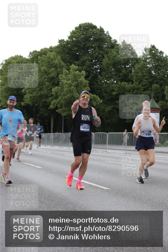 29.06.2025 - hella hamburg halbmarathon Jannik Wohlers http://msf.ph/oto/8290596 29.06.2025 10:04:13 Lombardsbrücke 1213, 1316, 1347, 1377, 1674, 2011, 2463, 2698, 2852, 3994, 4146, 4293, 5869, 6311, 9489, 10100, 10213, 10709, 10834, 10962, 12125, 12924, 13533, 13625, 15532, 16128, 16145, 16753, 16989, 16995, 17113, 17434, 17540, 17569, 17685, 17686, 17763, 18098, 18520, 18525 meine-sportfotos.de