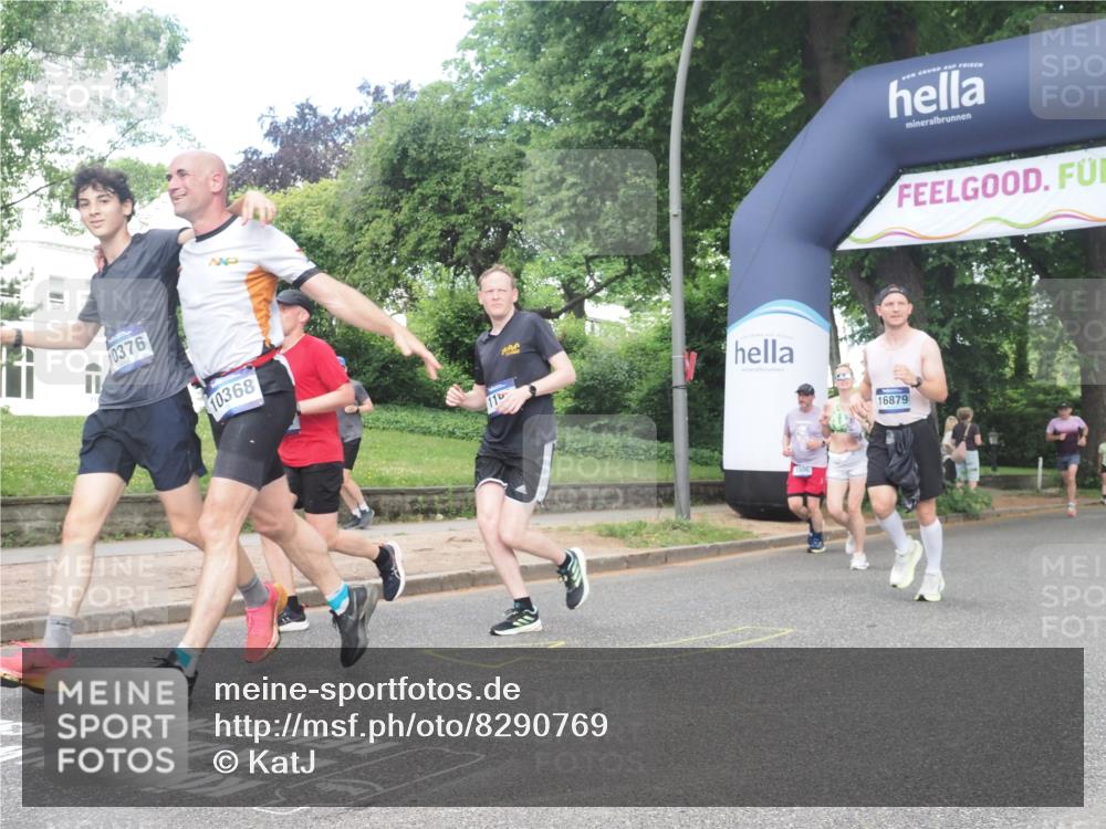 29.06.2025 - hella hamburg halbmarathon KatJ http://msf.ph/oto/8290769 29.06.2025 10:42:04 Zwischen KM18-KM19 1193, 1506, 2448, 3652, 4231, 4897, 6355, 7221, 8223 meine-sportfotos.de