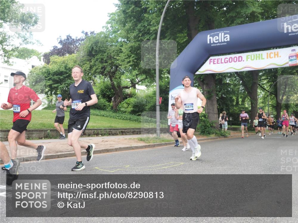 29.06.2025 - hella hamburg halbmarathon KatJ http://msf.ph/oto/8290813 29.06.2025 10:42:04 Zwischen KM18-KM19 1193, 1506, 2448, 3652, 4231, 4897, 6355, 7221, 8223 meine-sportfotos.de