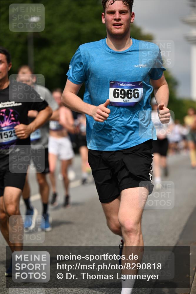 29.06.2025 - hella hamburg halbmarathon Dr. Thomas Lammeyer http://msf.ph/oto/8290818 29.06.2025 10:16:05 Kennedybrücke 1062, 1249, 1790, 1850, 1851, 2963, 2964, 3182, 3248, 3262, 3746, 3837, 4453, 4499, 5166, 5176, 6822, 6871, 6966, 7370, 7474, 8206, 8207, 9119, 9253, 9254, 9405 meine-sportfotos.de