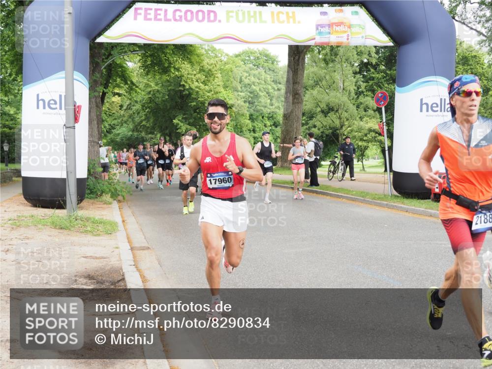 29.06.2025 - hella hamburg halbmarathon MichiJ http://msf.ph/oto/8290834 29.06.2025 10:33:32 Zwischen KM18-KM19 1424, 1569, 2188, 2470, 3785, 6819, 9105, 9585, 11291, 11688, 16725, 17960, 18810, 18862 meine-sportfotos.de