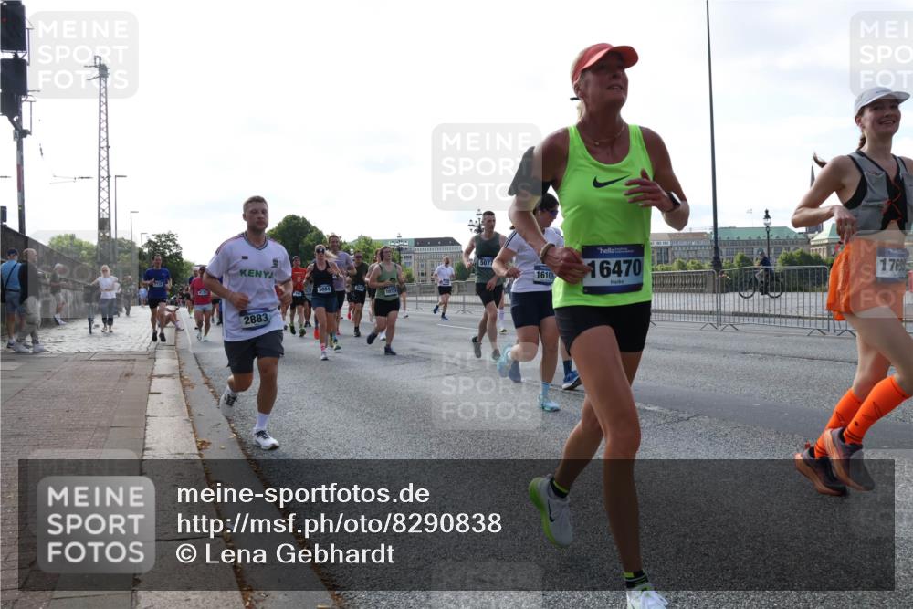 29.06.2025 - hella hamburg halbmarathon Lena Gebhardt http://msf.ph/oto/8290838 29.06.2025 09:58:45 Lombardsbrücke 2883, 288, 10724, 5077, 16108, 16470, 17698, 1285, 1410, 1485, 1715, 1719, 1727, 1815, 1946, 1951, 2029, 2034, 2518, 2656, 2840, 2883, 2907, 3037, 3041, 3097, 3334, 3819, 3859, 3952, 4120, 4152, 4167, 4903, 5077, 5084, 5259, 5378, 5721, 5894, 6272, 6294, 6433, 6592, 6629, 6657, 6759, 6877, 6897, 7082, 7232, 7369, 7716, 7732, 7856, 8068, 8154, 8311, 8322, 8393, 8590, 8639, 8721, 8798, 8825, 9012, 9057, 9562, 9655, 9656, 9727, 9770, 10084, 10488 meine-sportfotos.de