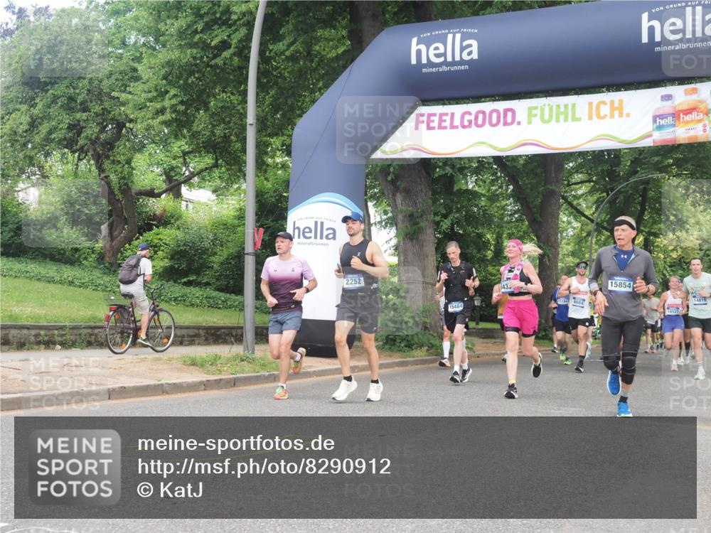29.06.2025 - hella hamburg halbmarathon KatJ http://msf.ph/oto/8290912 29.06.2025 10:42:07 Zwischen KM18-KM19 1193, 1506, 2252, 3652, 4231, 6355, 6433, 7221 meine-sportfotos.de