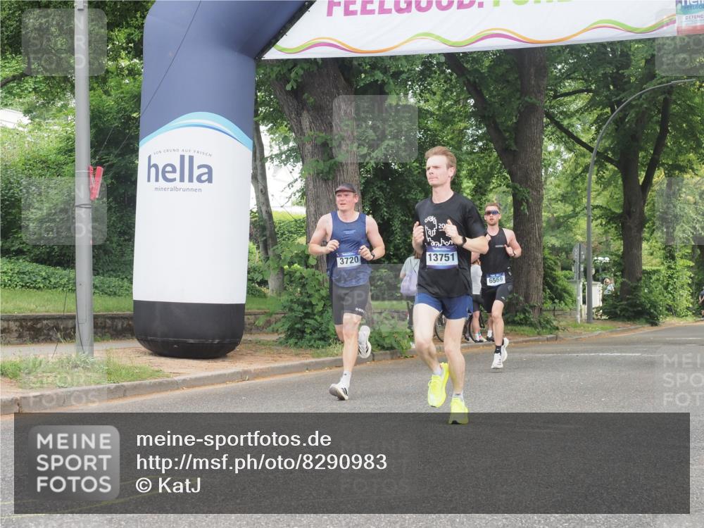 29.06.2025 - hella hamburg halbmarathon KatJ http://msf.ph/oto/8290983 29.06.2025 10:12:41 Zwischen KM18-KM19 35, 52 meine-sportfotos.de