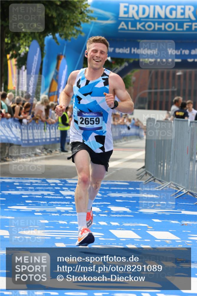 29.06.2025 - hella hamburg halbmarathon Strokosch-Dieckow http://msf.ph/oto/8291089 29.06.2025 10:19:24 Ziel 2659, 13016 meine-sportfotos.de