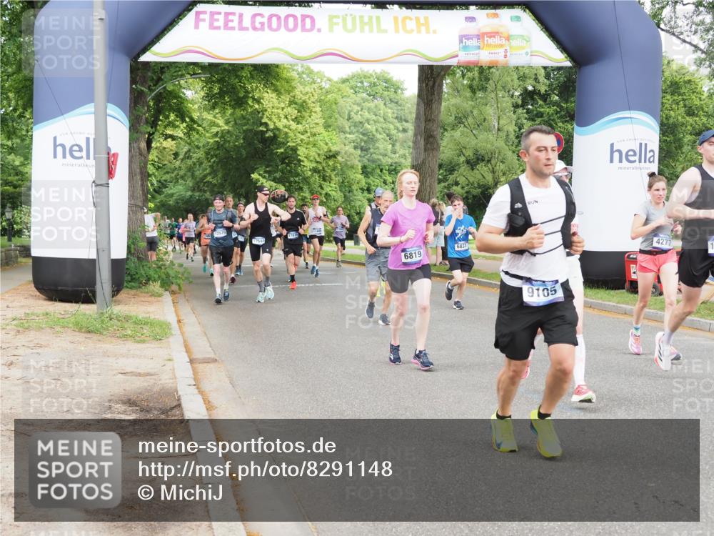 29.06.2025 - hella hamburg halbmarathon MichiJ http://msf.ph/oto/8291148 29.06.2025 10:33:35 Zwischen KM18-KM19 1920, 2188, 2470, 4277, 6819, 6831, 9105, 11688, 12161, 16725, 16803, 17960, 18810, 18862 meine-sportfotos.de