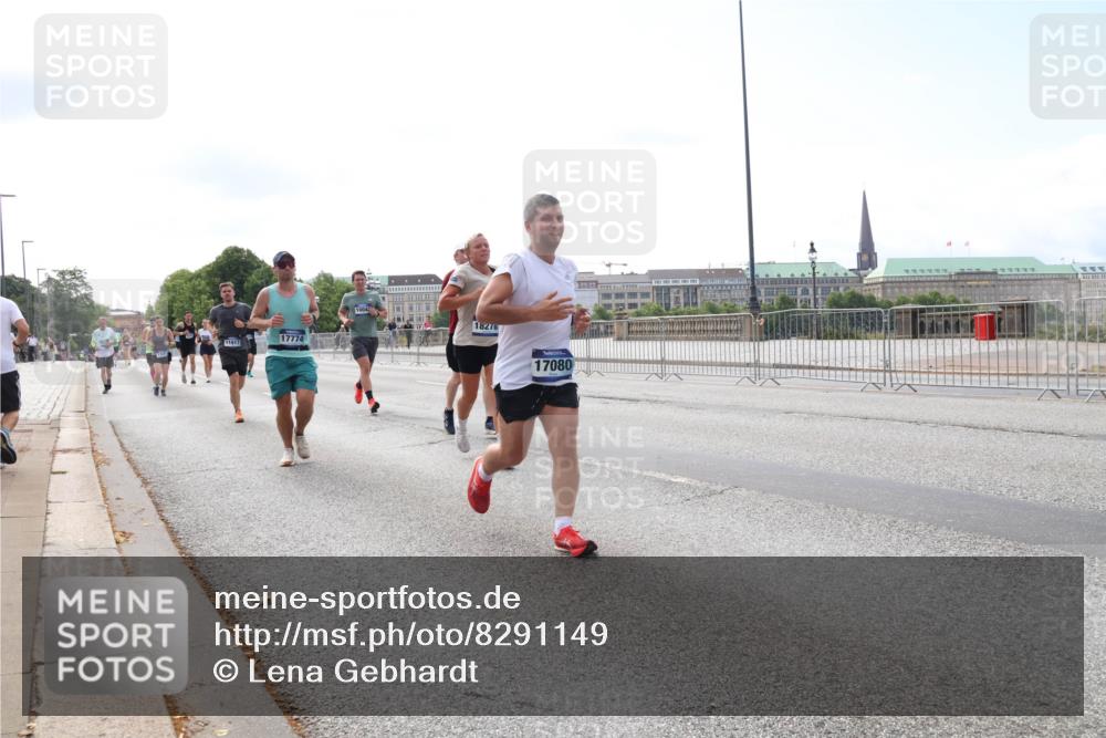 29.06.2025 - hella hamburg halbmarathon Lena Gebhardt http://msf.ph/oto/8291149 29.06.2025 10:11:52 Lombardsbrücke 1062, 1328, 1531, 1790, 1866, 1992, 3363, 4227, 5379, 5605, 7571, 8115, 8807, 8810, 9191, 9428, 10042, 10372, 10409, 10428, 11321, 11507, 11525, 11537, 11581, 11755, 11917, 12473, 13171, 13177, 13203, 13542, 13939, 13958, 14008, 14060, 14196, 14384, 15137, 15797, 15945, 16976, 17080, 17638, 17774, 17866, 18261, 18278, 18382, 18395, 18655 meine-sportfotos.de