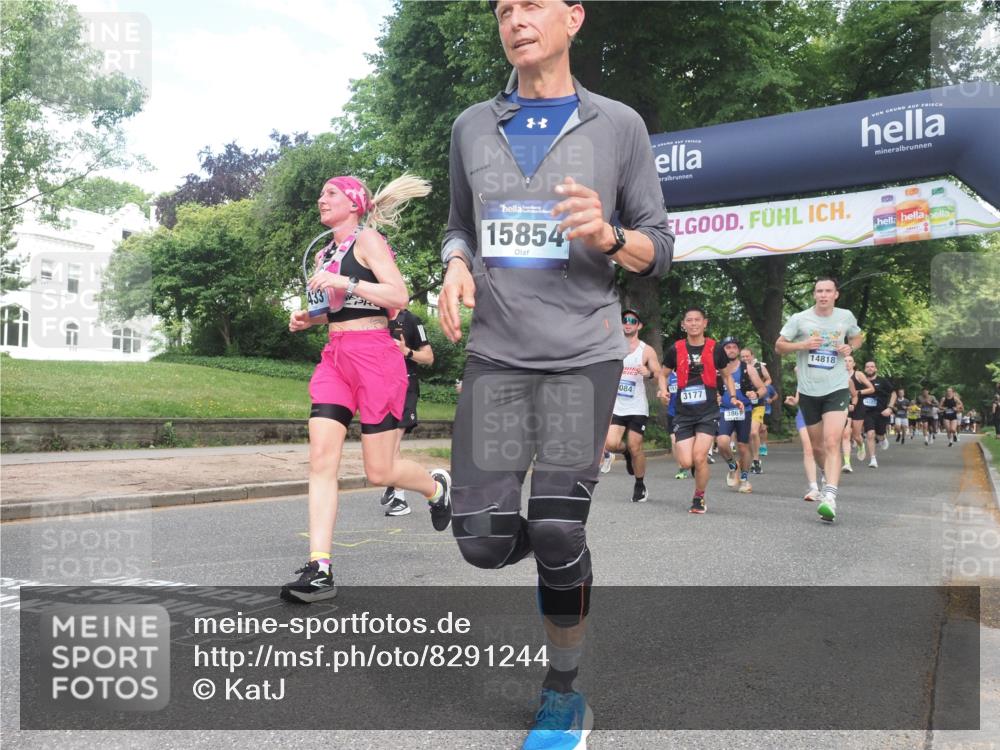 29.06.2025 - hella hamburg halbmarathon KatJ http://msf.ph/oto/8291244 29.06.2025 10:42:10 Zwischen KM18-KM19 1506, 2252, 3177, 3652, 3861, 5021, 6082, 6084, 6433, 6569, 7221 meine-sportfotos.de