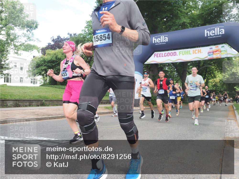 29.06.2025 - hella hamburg halbmarathon KatJ http://msf.ph/oto/8291256 29.06.2025 10:42:10 Zwischen KM18-KM19 1506, 2252, 3177, 3652, 3861, 5021, 6082, 6084, 6433, 6569, 7221 meine-sportfotos.de