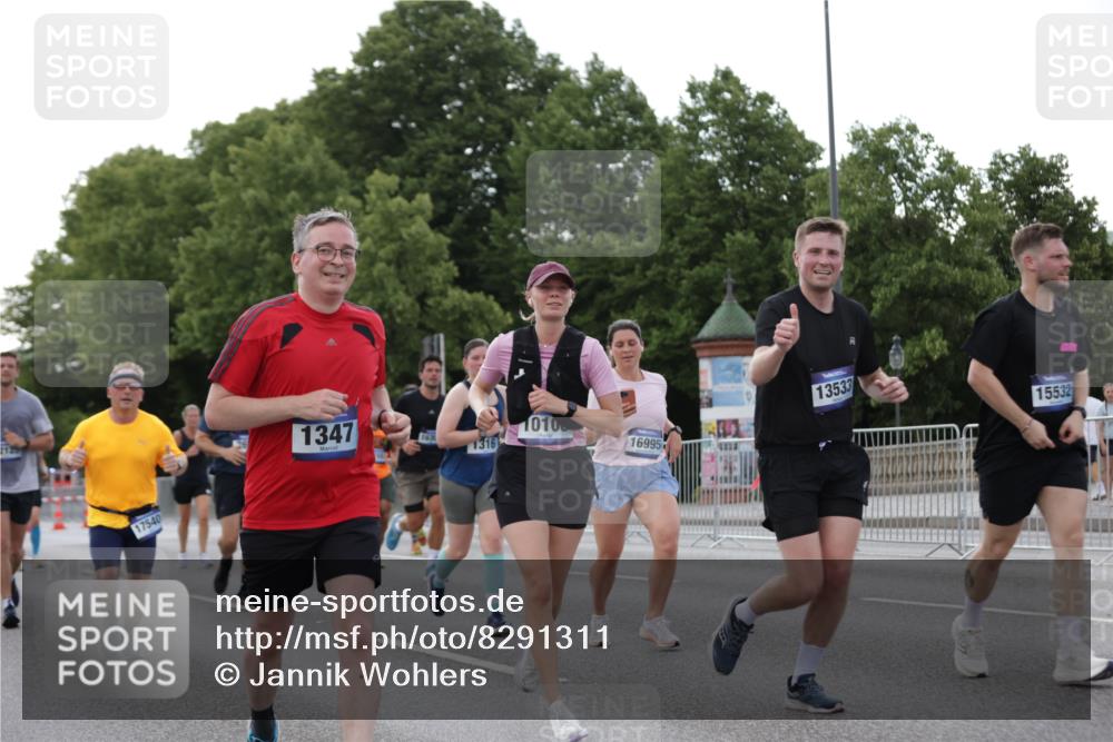 29.06.2025 - hella hamburg halbmarathon Jannik Wohlers http://msf.ph/oto/8291311 29.06.2025 10:04:19 Lombardsbrücke 1213, 1316, 1347, 1559, 2011, 2463, 2628, 2698, 3994, 4146, 4293, 4394, 4538, 4951, 5869, 6311, 8049, 10100, 10709, 10834, 11551, 12125, 12924, 13533, 13625, 15532, 16128, 16145, 16357, 16995, 17434, 17540, 17685, 17686, 17814, 18520 meine-sportfotos.de