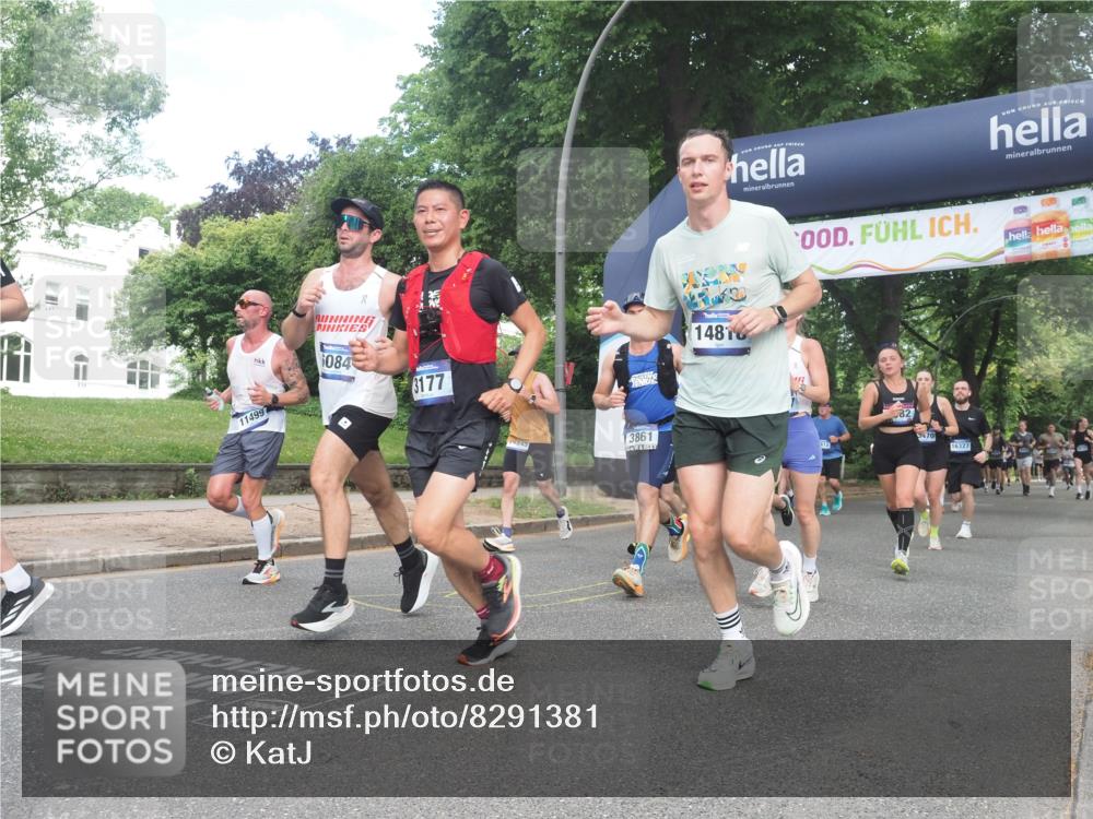 29.06.2025 - hella hamburg halbmarathon KatJ http://msf.ph/oto/8291381 29.06.2025 10:42:11 Zwischen KM18-KM19 2252, 3177, 3861, 5021, 6082, 6084, 6433, 6569 meine-sportfotos.de