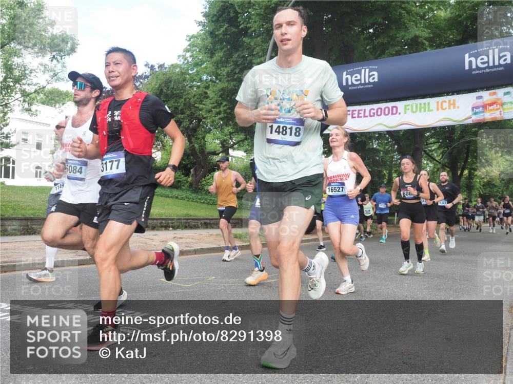29.06.2025 - hella hamburg halbmarathon KatJ http://msf.ph/oto/8291398 29.06.2025 10:42:11 Zwischen KM18-KM19 2252, 3177, 3861, 5021, 6082, 6084, 6433, 6569 meine-sportfotos.de