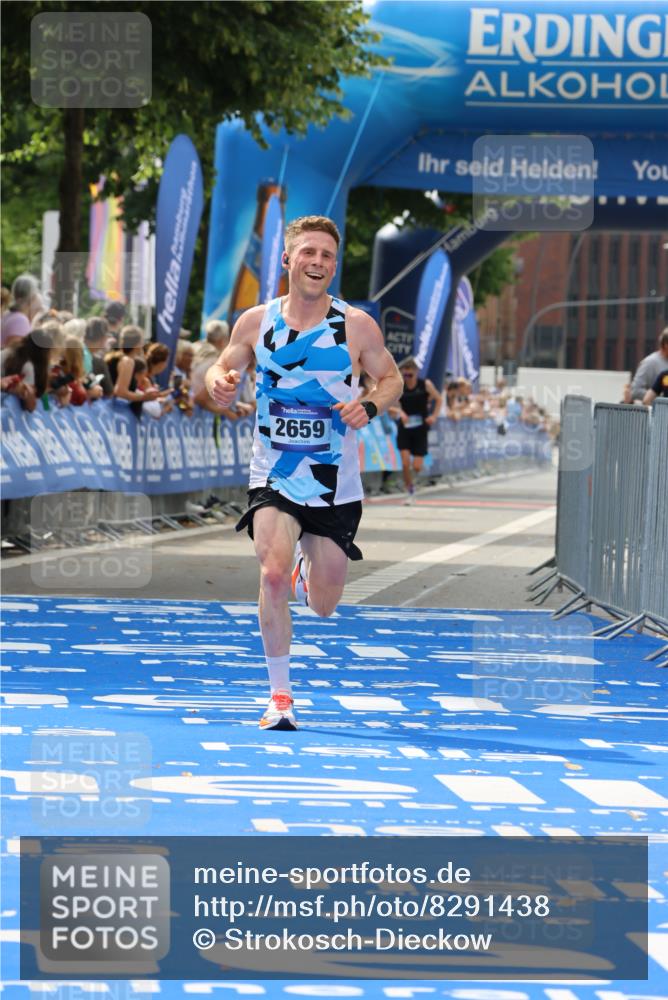 29.06.2025 - hella hamburg halbmarathon Strokosch-Dieckow http://msf.ph/oto/8291438 29.06.2025 10:19:23 Ziel 2659, 13016 meine-sportfotos.de