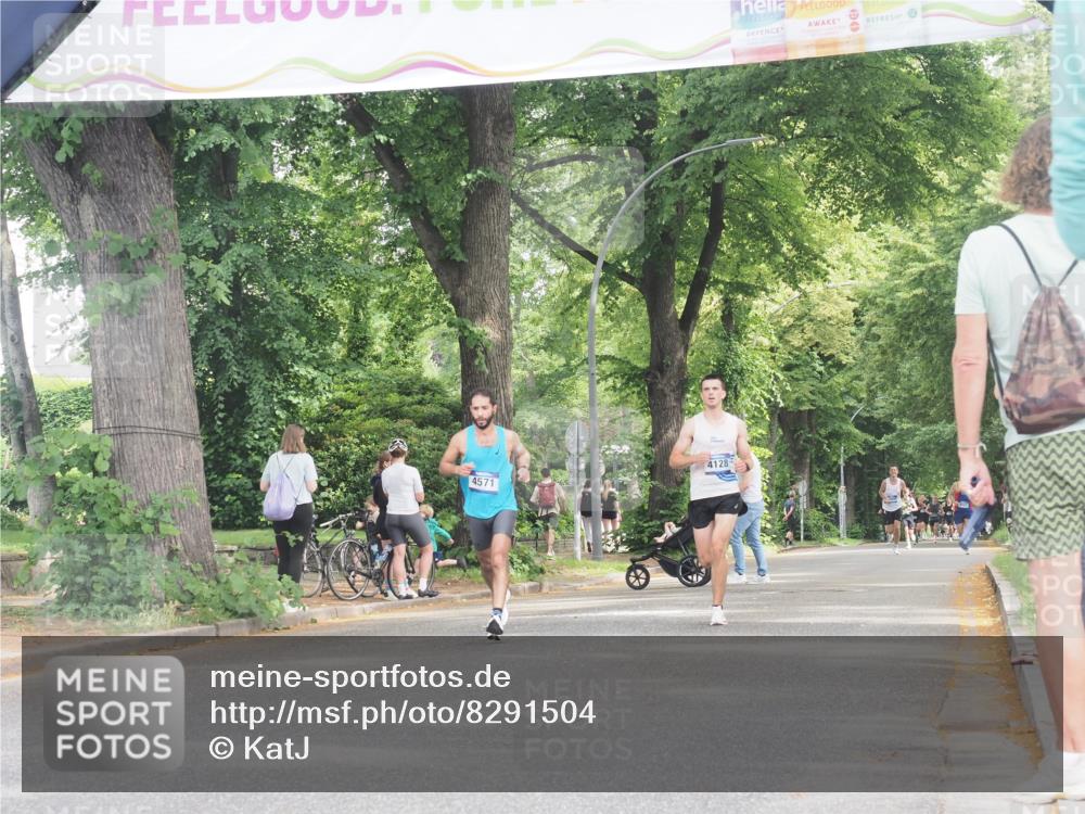 29.06.2025 - hella hamburg halbmarathon KatJ http://msf.ph/oto/8291504 29.06.2025 10:13:02 Zwischen KM18-KM19  meine-sportfotos.de