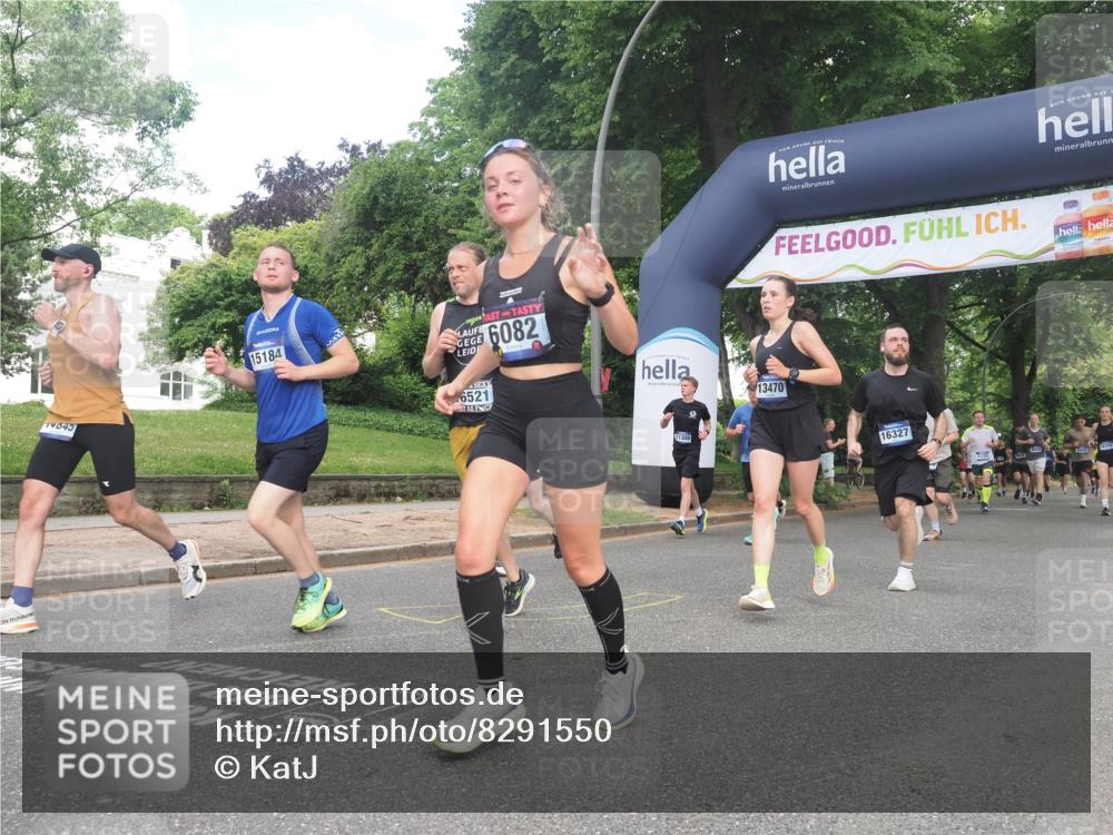 29.06.2025 - hella hamburg halbmarathon KatJ http://msf.ph/oto/8291550 29.06.2025 10:42:12 Zwischen KM18-KM19 2252, 2612, 3177, 3861, 5021, 6082, 6084, 6433, 6569 meine-sportfotos.de