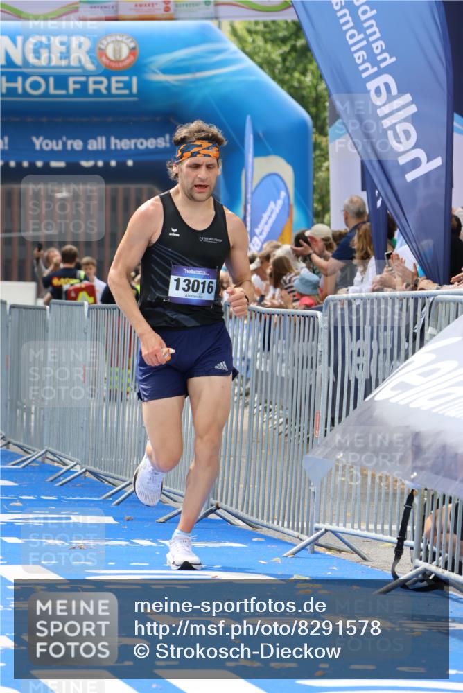 29.06.2025 - hella hamburg halbmarathon Strokosch-Dieckow http://msf.ph/oto/8291578 29.06.2025 10:19:18 Ziel 2659, 13016 meine-sportfotos.de