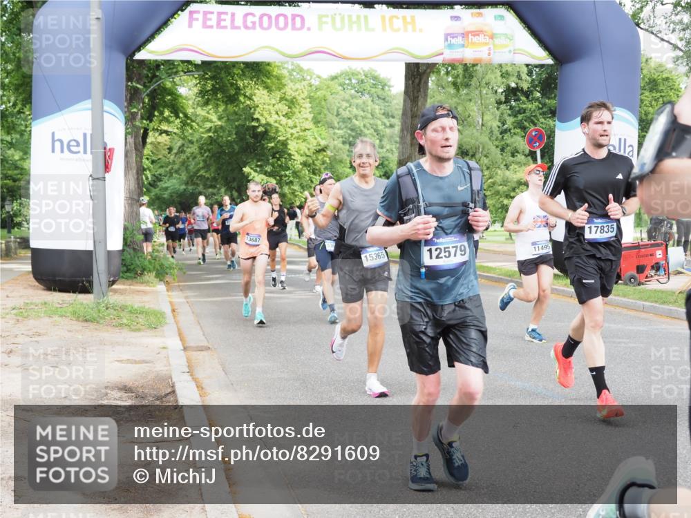 29.06.2025 - hella hamburg halbmarathon MichiJ http://msf.ph/oto/8291609 29.06.2025 10:33:39 Zwischen KM18-KM19 1920, 4277, 6819, 6831, 7087, 9105, 11495, 12161, 12579, 13687, 14462, 15362, 15365, 16803, 17544, 17835, 17960 meine-sportfotos.de