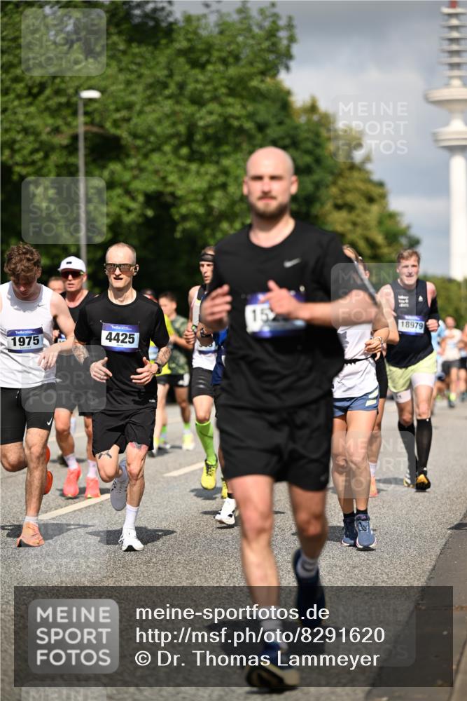 29.06.2025 - hella hamburg halbmarathon Dr. Thomas Lammeyer http://msf.ph/oto/8291620 29.06.2025 09:53:26 Kennedybrücke 1343, 1445, 1615, 1800, 1803, 1975, 2324, 2573, 2949, 3282, 3431, 3530, 4303, 4425, 4528, 5248, 5889, 6123, 6682, 7495, 7796, 8370, 8629, 8925, 9264, 9265, 9294, 9296, 9979, 10894, 10930 meine-sportfotos.de