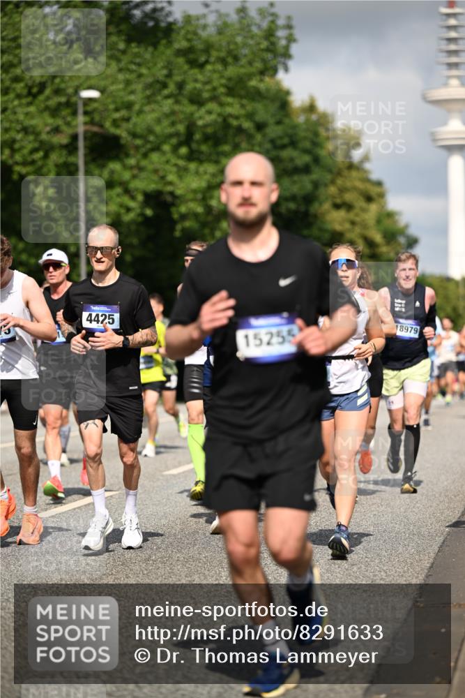 29.06.2025 - hella hamburg halbmarathon Dr. Thomas Lammeyer http://msf.ph/oto/8291633 29.06.2025 09:53:26 Kennedybrücke 1343, 1445, 1615, 1800, 1803, 1975, 2324, 2573, 2949, 3282, 3431, 3530, 4303, 4425, 4528, 5248, 5889, 6123, 6682, 7495, 7796, 8370, 8629, 8925, 9264, 9265, 9294, 9296, 9979, 10894, 10930 meine-sportfotos.de
