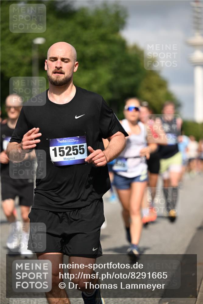 29.06.2025 - hella hamburg halbmarathon Dr. Thomas Lammeyer http://msf.ph/oto/8291665 29.06.2025 09:53:27 Kennedybrücke 1343, 1445, 1615, 1800, 1803, 1975, 2324, 2573, 2949, 3282, 3431, 3530, 4303, 4425, 4528, 5248, 5803, 5889, 6123, 6682, 7495, 7796, 8370, 8629, 8925, 9264, 9265, 9294, 9296, 9979, 10894, 10930 meine-sportfotos.de