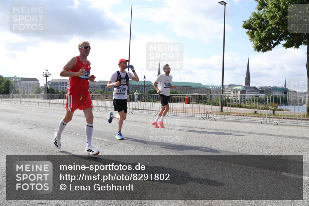 29.06.2025 - hella hamburg halbmarathon Lena Gebhardt http://msf.ph/oto/8291802 29.06.2025 09:46:28 Lombardsbrücke 544, 4477, 13961, 1344, 1889, 2243, 2525, 3809, 3843, 3955, 4463, 4477, 4812, 4944, 5042, 5048, 5152, 6169, 6495, 6683, 7055, 7186, 7534, 7628, 7845, 7901, 8312, 8784, 8864, 8956, 9345, 10298, 10453, 10865, 10927, 10929, 11199, 11230, 11282, 11304, 11661, 11833, 12189, 12447, 12987, 13252, 13617, 13961, 14276, 14293, 14310, 15115, 15391, 15689, 15902, 16065, 16140, 16243, 16507, 16580, 16811, 16931, 16957, 17213, 17768 meine-sportfotos.de