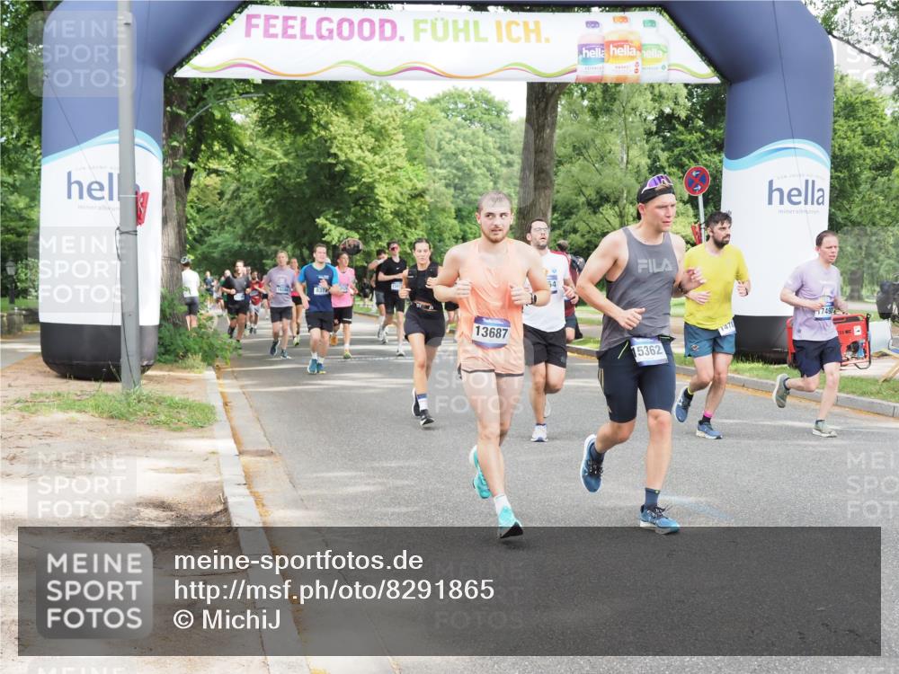 29.06.2025 - hella hamburg halbmarathon MichiJ http://msf.ph/oto/8291865 29.06.2025 10:33:41 Zwischen KM18-KM19 1920, 4277, 6831, 7087, 11495, 12161, 12579, 13687, 14228, 14462, 14764, 14783, 15362, 15365, 16803, 17492, 17544, 17835 meine-sportfotos.de