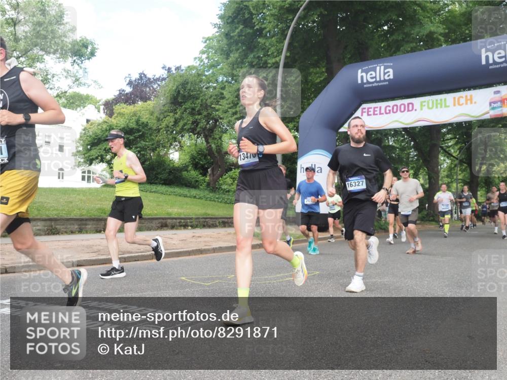 29.06.2025 - hella hamburg halbmarathon KatJ http://msf.ph/oto/8291871 29.06.2025 10:42:13 Zwischen KM18-KM19 2252, 2612, 3177, 3861, 5021, 6082, 6084, 6433, 6569 meine-sportfotos.de