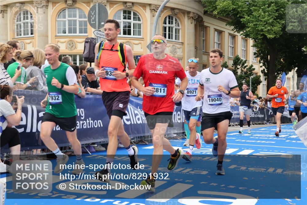 29.06.2025 - hella hamburg halbmarathon Strokosch-Dieckow http://msf.ph/oto/8291932 29.06.2025 10:50:17 Ziel 1119, 4247, 4933, 6795, 7930, 7932, 8899, 8921, 10371, 11607, 12035, 12235, 12949, 13609, 13690, 14034, 15620, 16000, 16242, 18499, 18811, 19040 meine-sportfotos.de