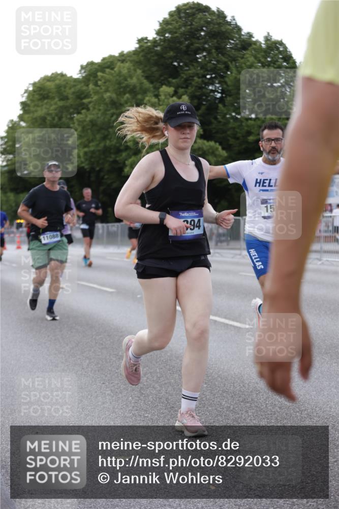 29.06.2025 - hella hamburg halbmarathon Jannik Wohlers http://msf.ph/oto/8292033 29.06.2025 10:04:28 Lombardsbrücke 1126, 1316, 1347, 1559, 2463, 2628, 2698, 4293, 4394, 4538, 4951, 5869, 6311, 7302, 8049, 9019, 10100, 11088, 11551, 11595, 12125, 13242, 13533, 15532, 16134, 16357, 16579, 16995, 17112, 17540, 17814, 17818, 18556 meine-sportfotos.de