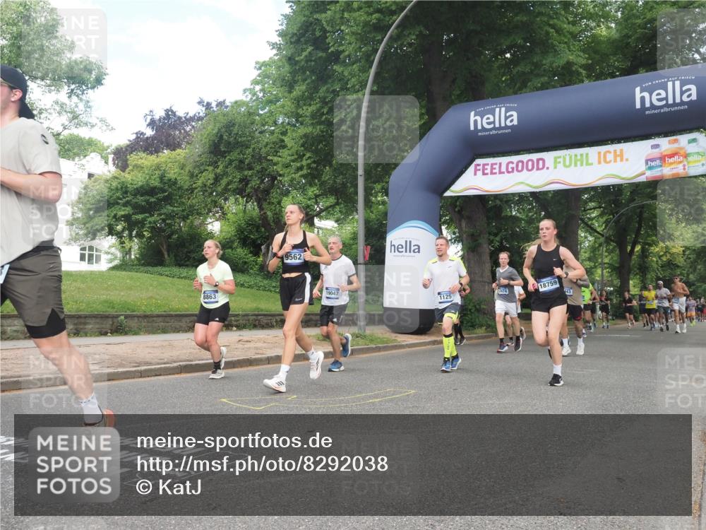 29.06.2025 - hella hamburg halbmarathon KatJ http://msf.ph/oto/8292038 29.06.2025 10:42:16 Zwischen KM18-KM19 1125, 2474, 2612, 3177, 3861, 5021, 6082, 6084, 6443, 6569 meine-sportfotos.de
