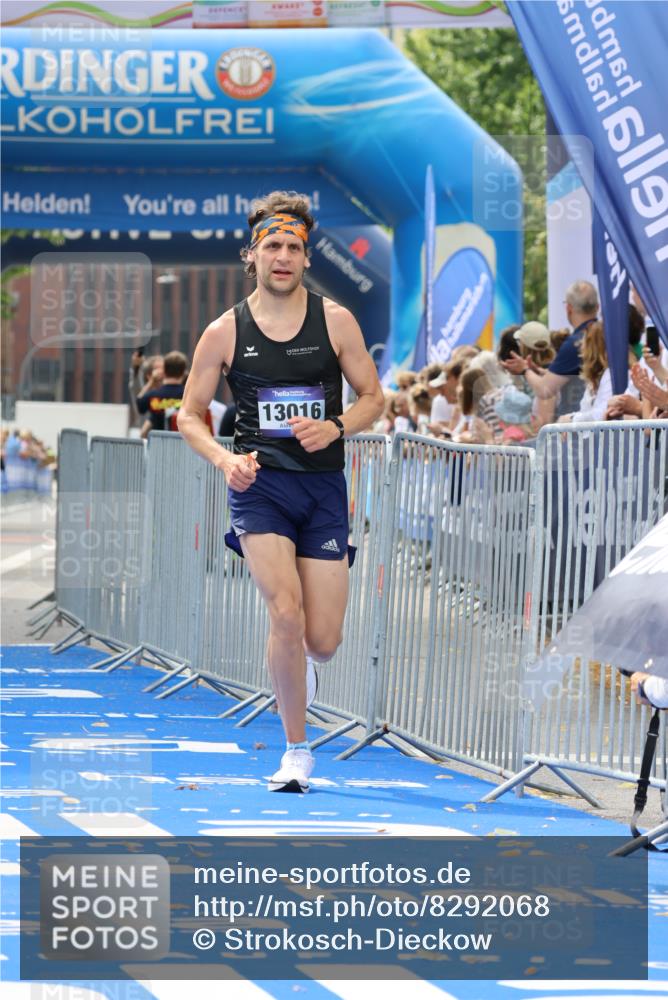29.06.2025 - hella hamburg halbmarathon Strokosch-Dieckow http://msf.ph/oto/8292068 29.06.2025 10:19:17 Ziel 2659, 13016 meine-sportfotos.de