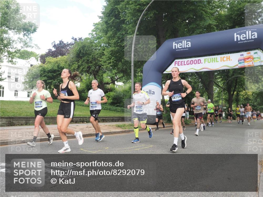 29.06.2025 - hella hamburg halbmarathon KatJ http://msf.ph/oto/8292079 29.06.2025 10:42:16 Zwischen KM18-KM19 1125, 2474, 2612, 3177, 3861, 5021, 6082, 6084, 6443, 6569 meine-sportfotos.de