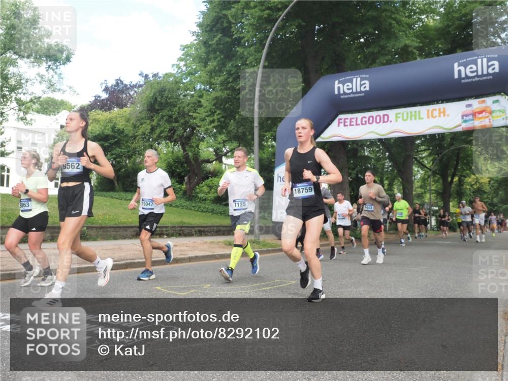 29.06.2025 - hella hamburg halbmarathon KatJ http://msf.ph/oto/8292102 29.06.2025 10:42:16 Zwischen KM18-KM19 1125, 2474, 2612, 3177, 3861, 5021, 6082, 6084, 6443, 6569 meine-sportfotos.de