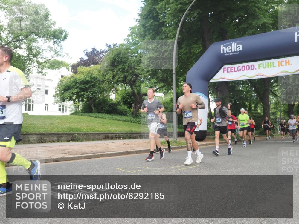 29.06.2025 - hella hamburg halbmarathon KatJ http://msf.ph/oto/8292185 29.06.2025 10:42:18 Zwischen KM18-KM19 1125, 2474, 2612, 3037, 5672, 6443 meine-sportfotos.de