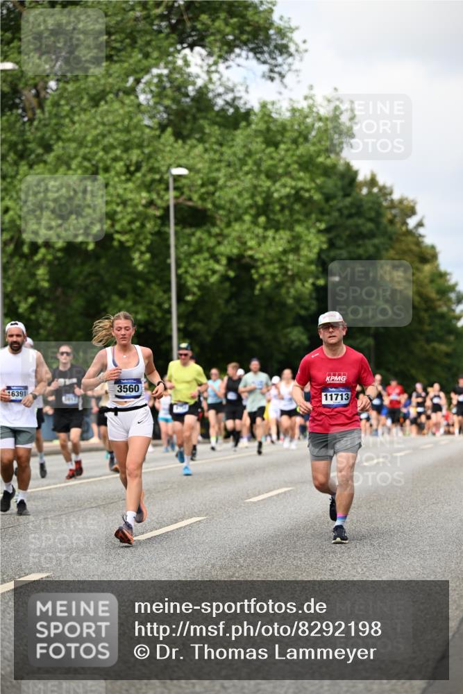 29.06.2025 - hella hamburg halbmarathon Dr. Thomas Lammeyer http://msf.ph/oto/8292198 29.06.2025 10:37:24 Kennedybrücke 1078, 1199, 1324, 1373, 1732, 1879, 1995, 2085, 2342, 2384, 2838, 3221, 3341, 3422, 3560, 3653, 3871, 4030, 4096, 4164, 4446, 5180, 5581, 5917, 6773, 6861, 6999, 7705, 8175, 8595, 8839, 8891, 8993, 9289, 9471, 9591, 9750, 9768, 9780 meine-sportfotos.de