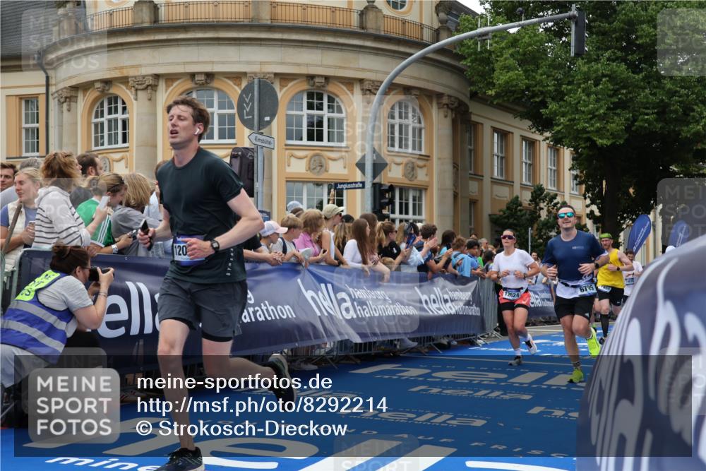 29.06.2025 - hella hamburg halbmarathon Strokosch-Dieckow http://msf.ph/oto/8292214 29.06.2025 10:50:26 Ziel 3414, 4127, 4247, 5447, 6282, 6795, 7397, 8153, 8576, 8899, 11214, 11455, 12035, 12624, 13812, 14034, 14626, 15803, 16806, 17179, 17247, 17319, 18394 meine-sportfotos.de