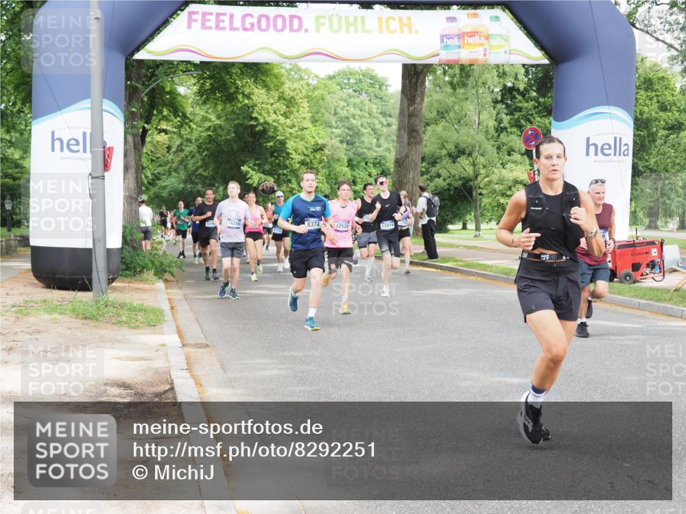 29.06.2025 - hella hamburg halbmarathon MichiJ http://msf.ph/oto/8292251 29.06.2025 10:33:43 Zwischen KM18-KM19 5706, 6831, 7087, 11495, 12528, 12579, 13687, 13919, 14228, 14462, 14764, 14783, 15362, 15365, 17492, 17544, 17835, 18081 meine-sportfotos.de