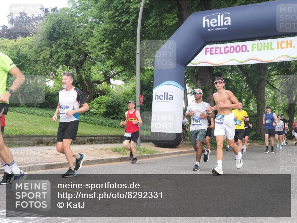 29.06.2025 - hella hamburg halbmarathon KatJ http://msf.ph/oto/8292331 29.06.2025 10:42:21 Zwischen KM18-KM19 1125, 2474, 3037, 3794, 5672, 6443 meine-sportfotos.de