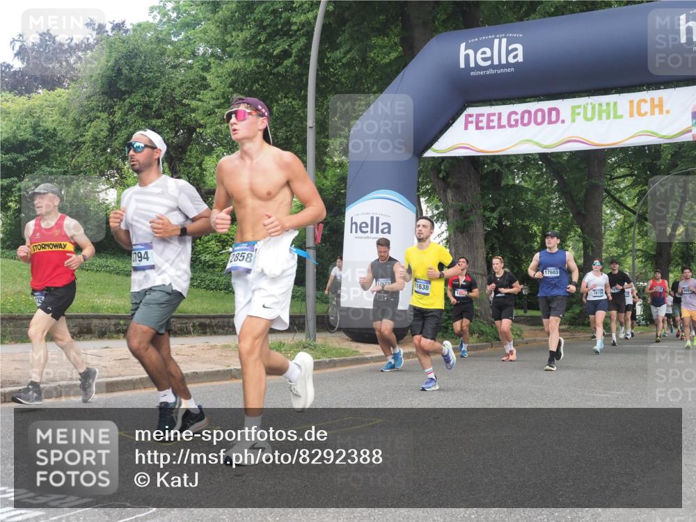 29.06.2025 - hella hamburg halbmarathon KatJ http://msf.ph/oto/8292388 29.06.2025 10:42:22 Zwischen KM18-KM19 1125, 2474, 3037, 3794, 5672, 6443 meine-sportfotos.de