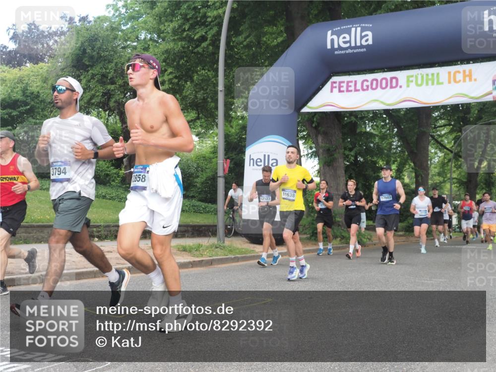 29.06.2025 - hella hamburg halbmarathon KatJ http://msf.ph/oto/8292392 29.06.2025 10:42:22 Zwischen KM18-KM19 1125, 2474, 3037, 3794, 5672, 6443 meine-sportfotos.de