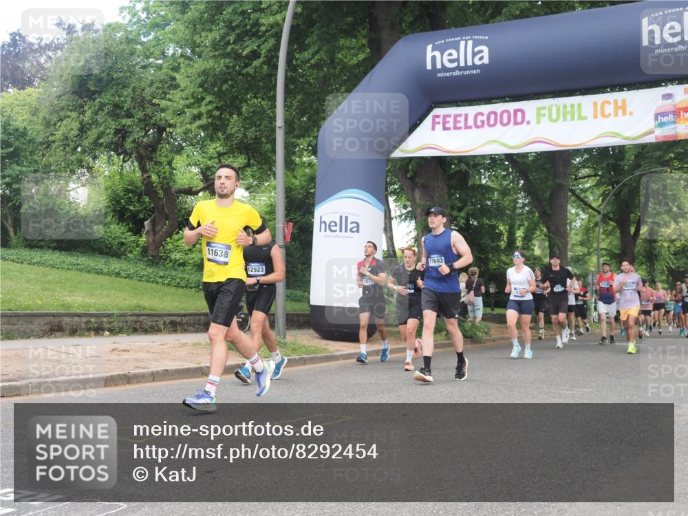 29.06.2025 - hella hamburg halbmarathon KatJ http://msf.ph/oto/8292454 29.06.2025 10:42:23 Zwischen KM18-KM19 2474, 3037, 3794, 5672, 6443 meine-sportfotos.de
