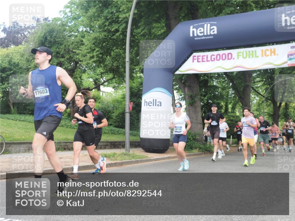 29.06.2025 - hella hamburg halbmarathon KatJ http://msf.ph/oto/8292544 29.06.2025 10:42:25 Zwischen KM18-KM19 1877, 3037, 3794, 5672, 6891 meine-sportfotos.de